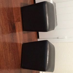 This is a foot stole